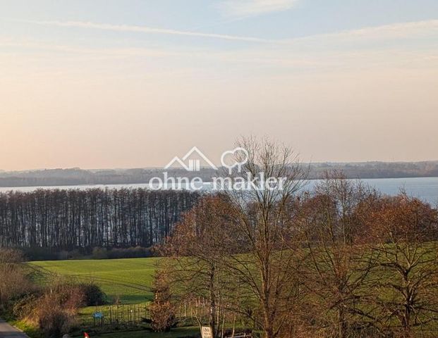 Seeblick & frisch saniert: Helle 3-Zimmer-Wohnung mit EBK, Wanne & Stellplatz - Photo 1