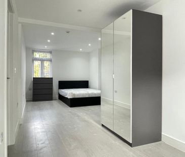 1 bedroom house of multiple occupation to rent - Photo 2