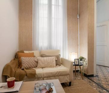 Room in a shared 7-bedroom apartment for rent in el Gòtic, bills in... - Foto 5