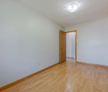 For Lease - 29 West Street Unit# Upper, Thorold, Ontario - Photo 3