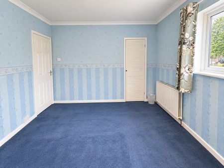 3 bedroom semi-detached house to rent - Photo 4