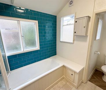 2 bedroom semi-detached house to rent - Photo 5