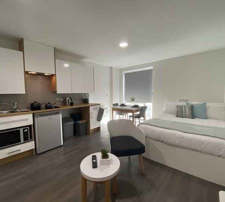 Studio Gold - Photo 4