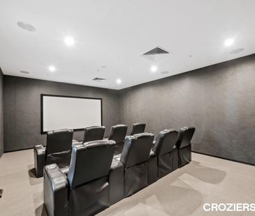 Low maintenance lifestyle - Photo 4