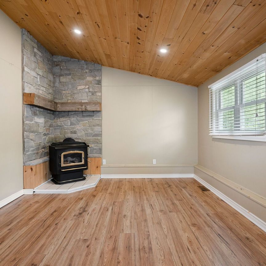 For Lease - 229 Morton Street, Thorold, Ontario - Photo 1