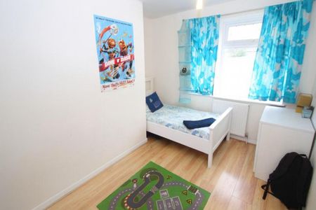 2 bedroom maisonette to rent - Photo 2