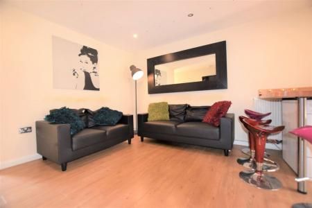 5 Bed Student House - Rhodaus Close, CCCU - Photo 1