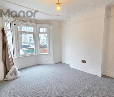 3 bedroom terraced house to rent - Photo 6