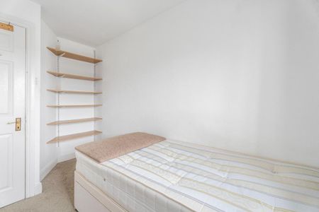 3 bedroom apartment to rent - Photo 3