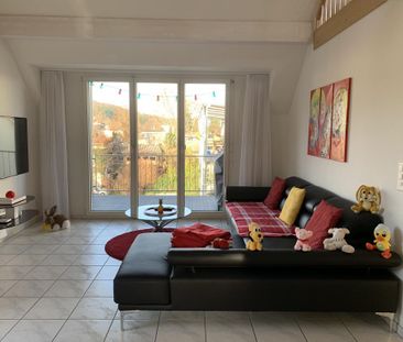 Attraktive 4 1/2-Zimmer-Dachwohnung mit Galerie - Photo 1