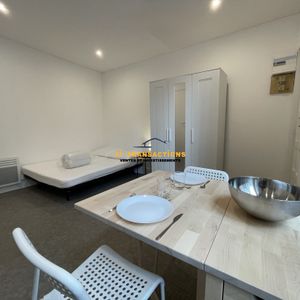 Studio à louer, 1 pièce - Saint-Étienne 42000 - Photo 2