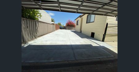 Walking distance to shops - Photo 2