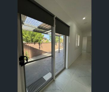 GRANNY FLAT/7A Brigalow Ave, Casula, NSW 2170 - Photo 6