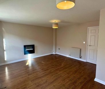 3 bedroom end of terrace house to rent - Photo 1