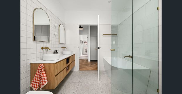 Charming family home - Photo 1