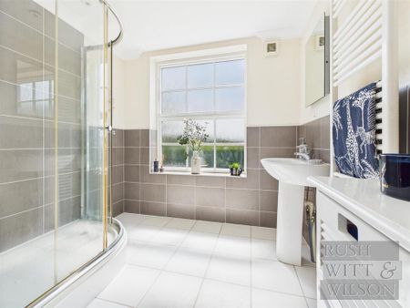 4 bedroom terraced house to rent - Photo 3