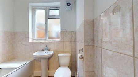 Chambers Lane, London, NW10 - Photo 4