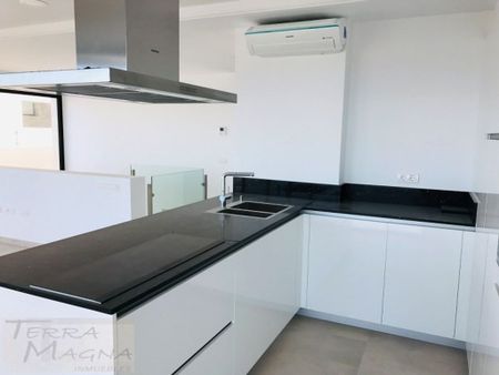 3 room luxury House for rent in Adeje, Spain - Photo 4