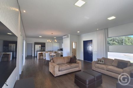 Casa residencial, 339.53m² - Photo 3