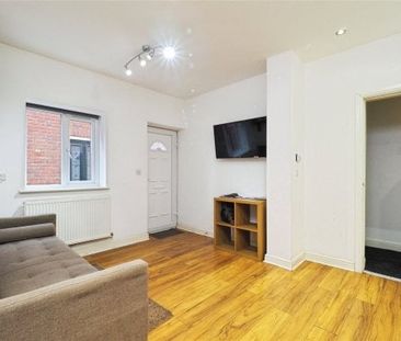 Middle Street, Beeston, NG9, Property for rent - Photo 2