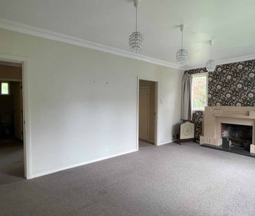 Three bedroom on Jervois - Photo 1