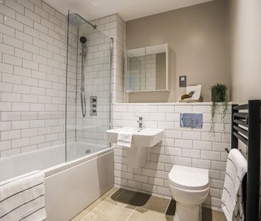 2 bedroom apartment to rent - Photo 5