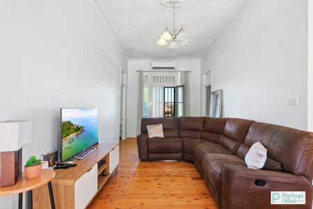 18 Upper Street, TAMWORTH NSW 2340 - Photo 5