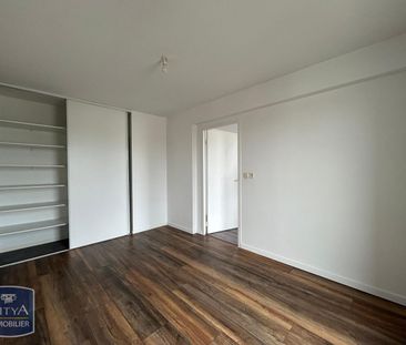 Location Appartement 2 pièces 51m² TRELAZE 49800 - Photo 3