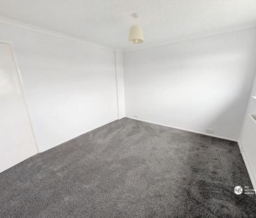 2 bedroom semi-detached house to rent - Photo 5