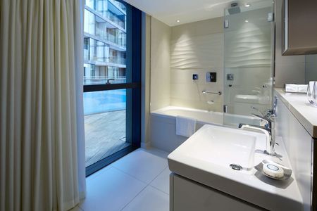 Three Quays Apartments, London, EC3R - Photo 5