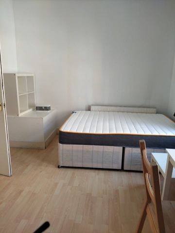 2 Bed Flat, Landor Road, SW9 - Photo 4