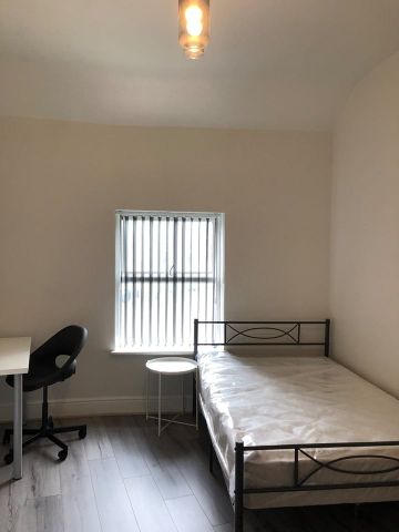 Room in a Shared House, Clough Road, S1 - Photo 5