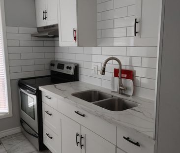 For Lease - 59 Kirby Crescent, Whitby, Ontario - Photo 4