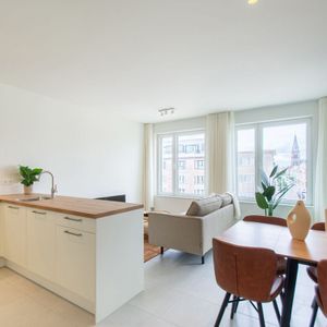 Appartement te huur in Antwerpen voor € 1.100 met 1 slaapkamer - Photo 2