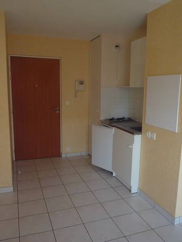 Location appartement t1 bis 2 pièces 32 m² à Rodez (12000) - Photo 4