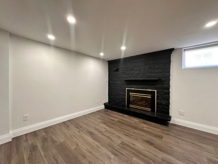 For Lease - 26 Trophy Drive, Toronto, Ontario - Photo 3