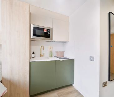 Bronze Studio - Photo 4