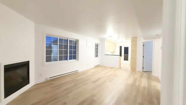 Appartement à louer - Laval (Chomedey) (Autres) - Photo 1