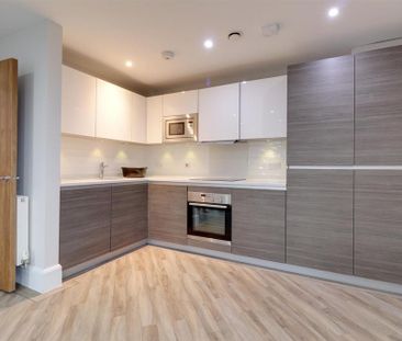 2 bedroom flat to rent - Photo 6