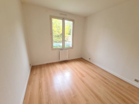 Location Appartement 2 pièces 49m² VILLEBON SUR YVETTE 91140 - Photo 2