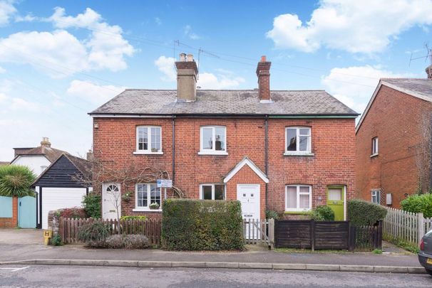 2 bedroom terraced house to rent - Photo 1