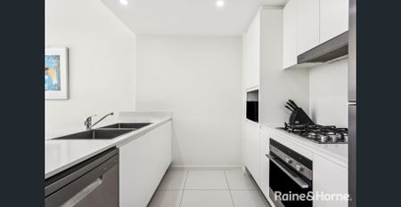 Bright & Airy - Photo 3