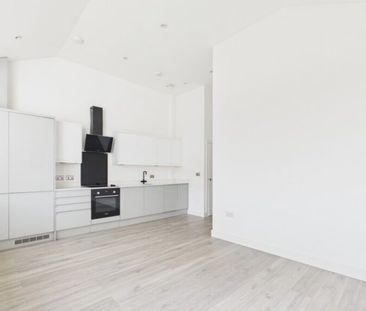 Avenue Court, Camberley, Surrey, GU15 - Photo 6