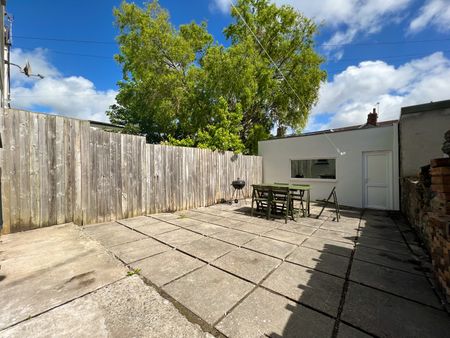 Pentyrch Street, Cathays - Photo 5