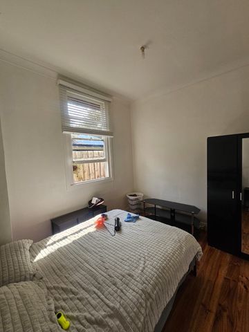 West Footscray - Photo 2