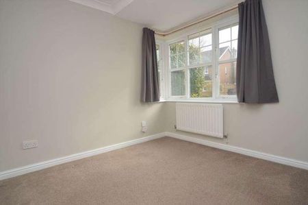 Long Fallow, St Albans, AL2 - Photo 3