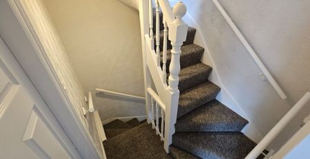 Garnet Crescent, Beeston, Leeds, LS11 5JT - Photo 3