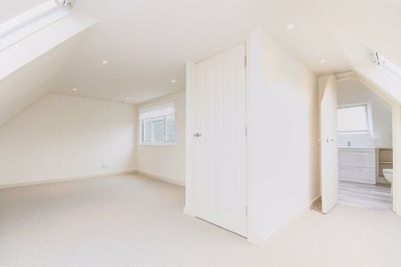 Woodfield Avenue, Streatham, SW16 - Photo 2
