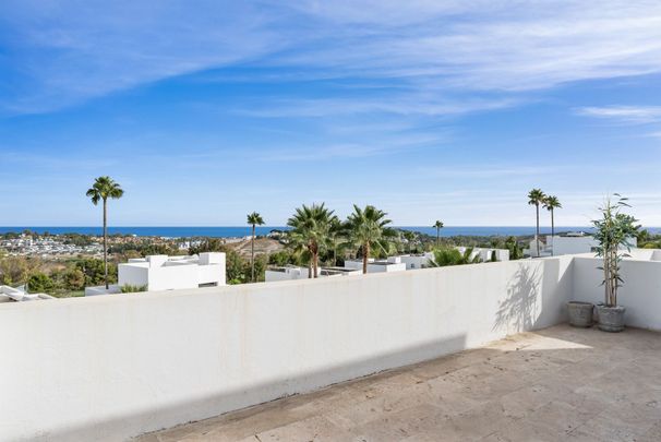 Detached Villa in Benahavís - Photo 1