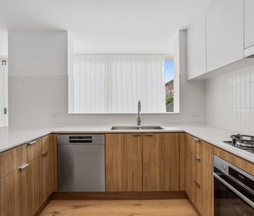 Modern 3-Bedroom Unit with Bridge Views, Two Balconies, and Spaciou... - Photo 5
